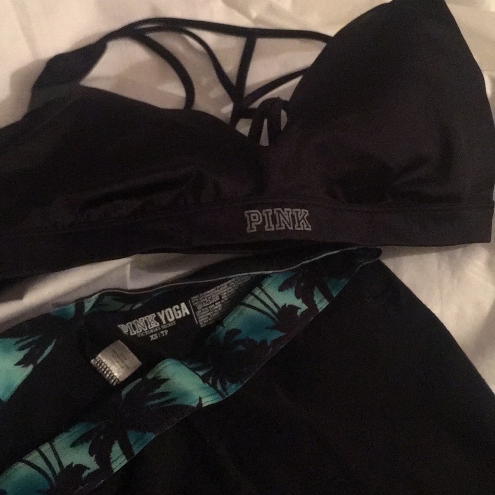 Victoria’s Secret Crop Yogas